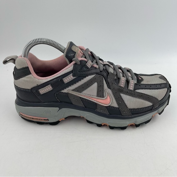 nike alvord series trail running shoes